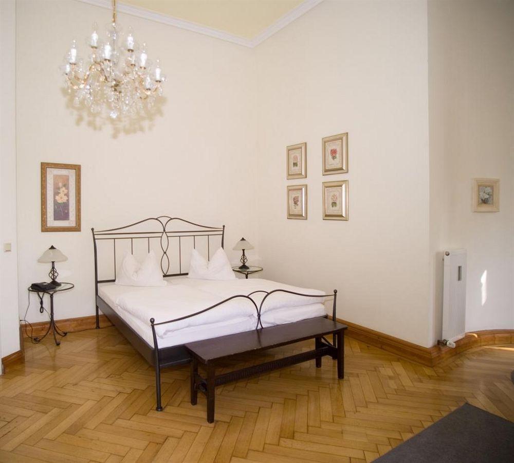 Villa Sophienhöhe Kerpen  Exteriör bild